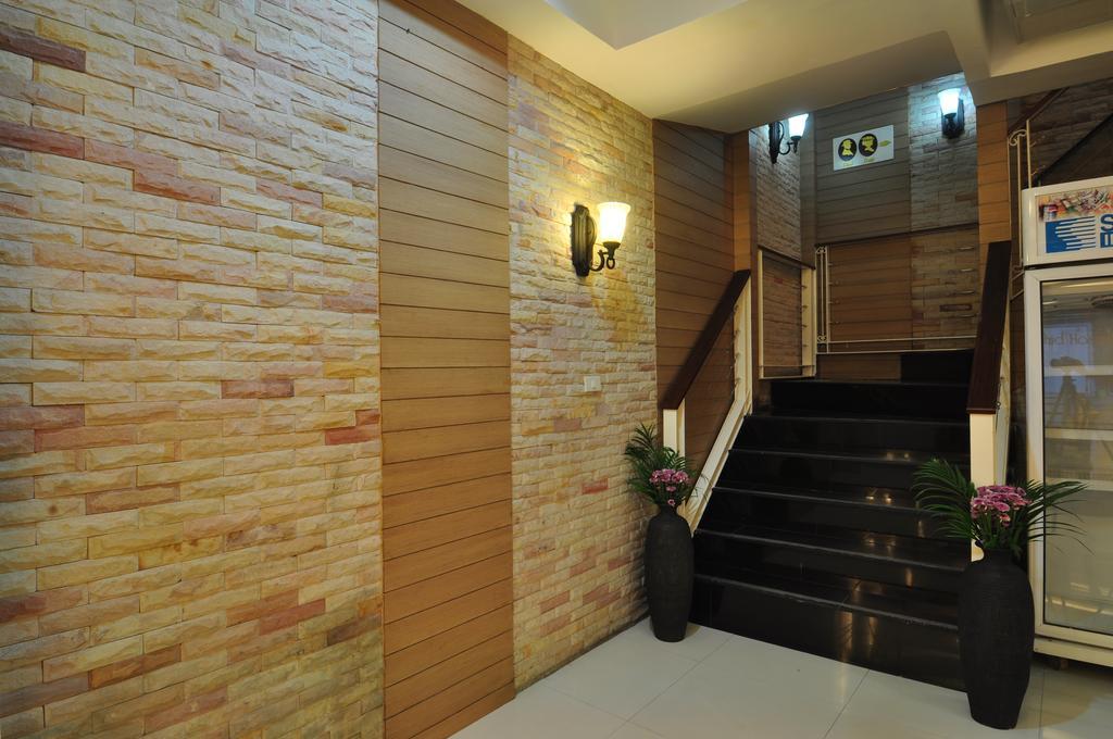 Orchid Hostel Bangkok Dış mekan fotoğraf