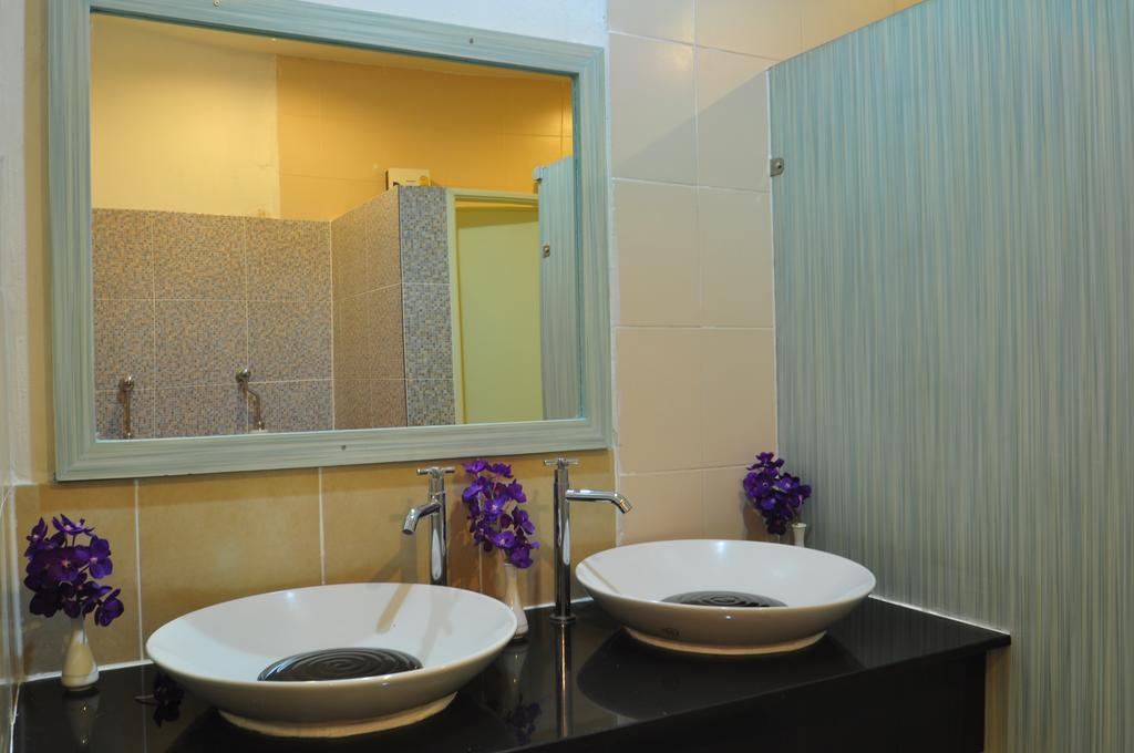 Orchid Hostel Bangkok Dış mekan fotoğraf