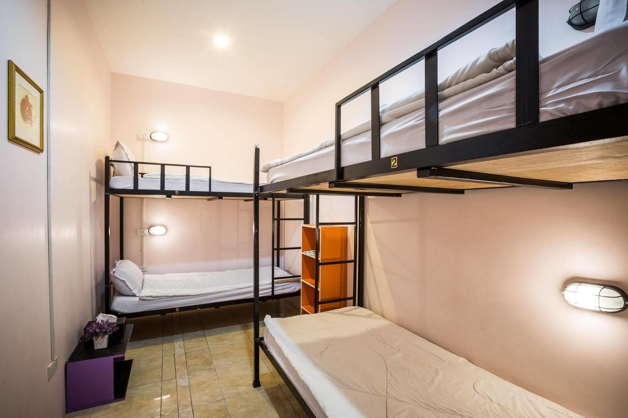 Orchid Hostel Bangkok Dış mekan fotoğraf