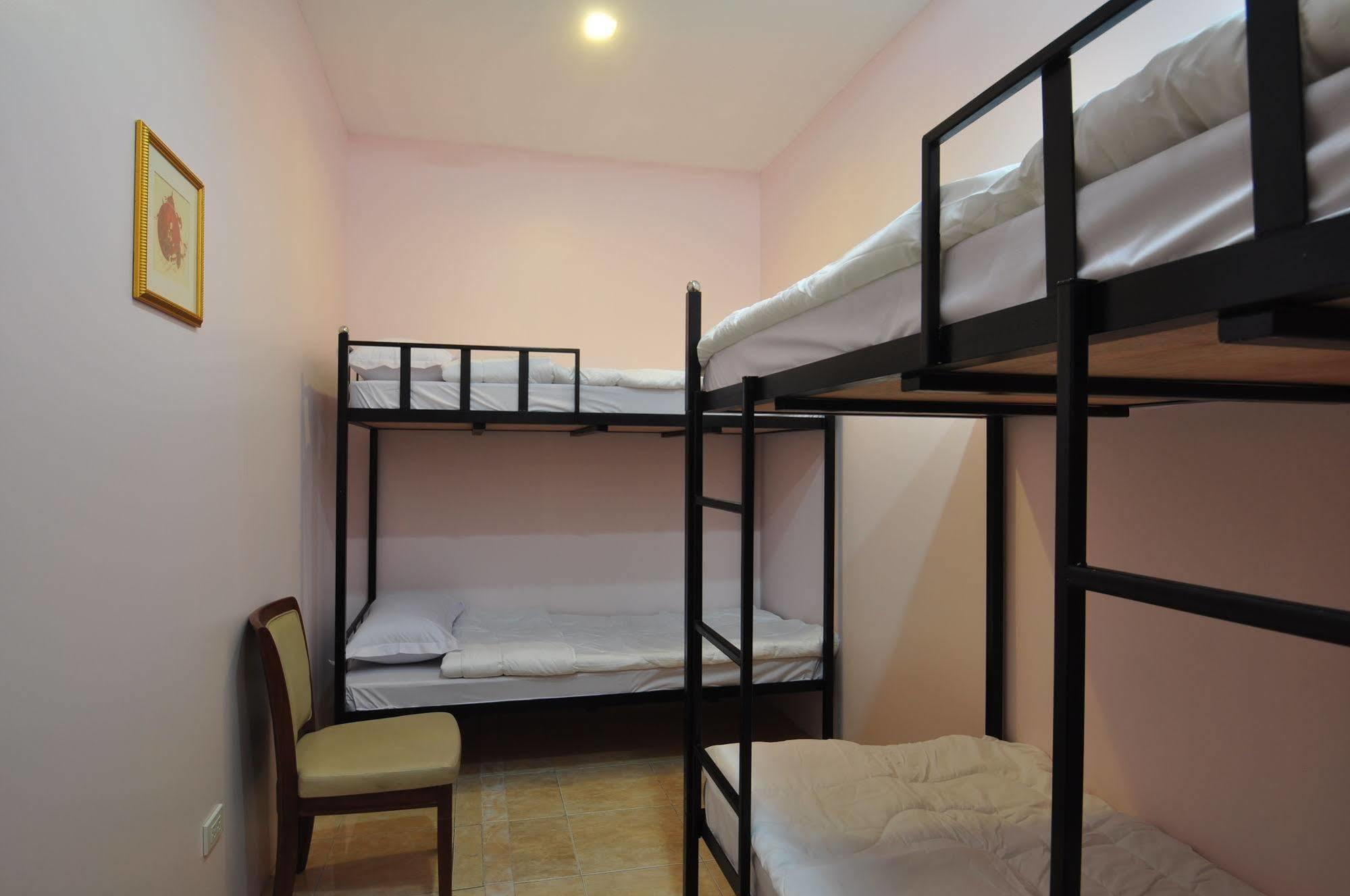 Orchid Hostel Bangkok Dış mekan fotoğraf