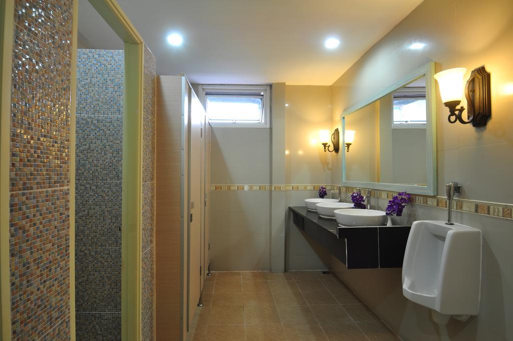 Orchid Hostel Bangkok Dış mekan fotoğraf